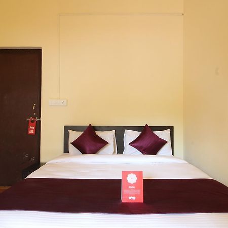 Oyo 10385 Hotel Nirmala Vilas Candolim Buitenkant foto