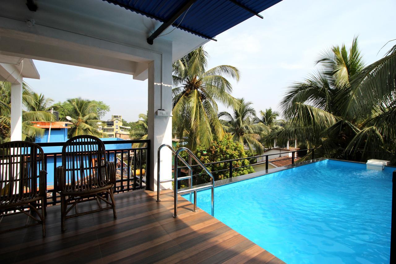 Oyo 10385 Hotel Nirmala Vilas Candolim Buitenkant foto