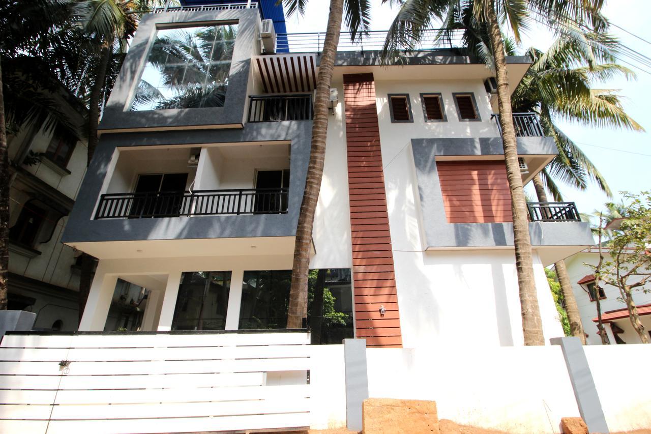 Oyo 10385 Hotel Nirmala Vilas Candolim Buitenkant foto